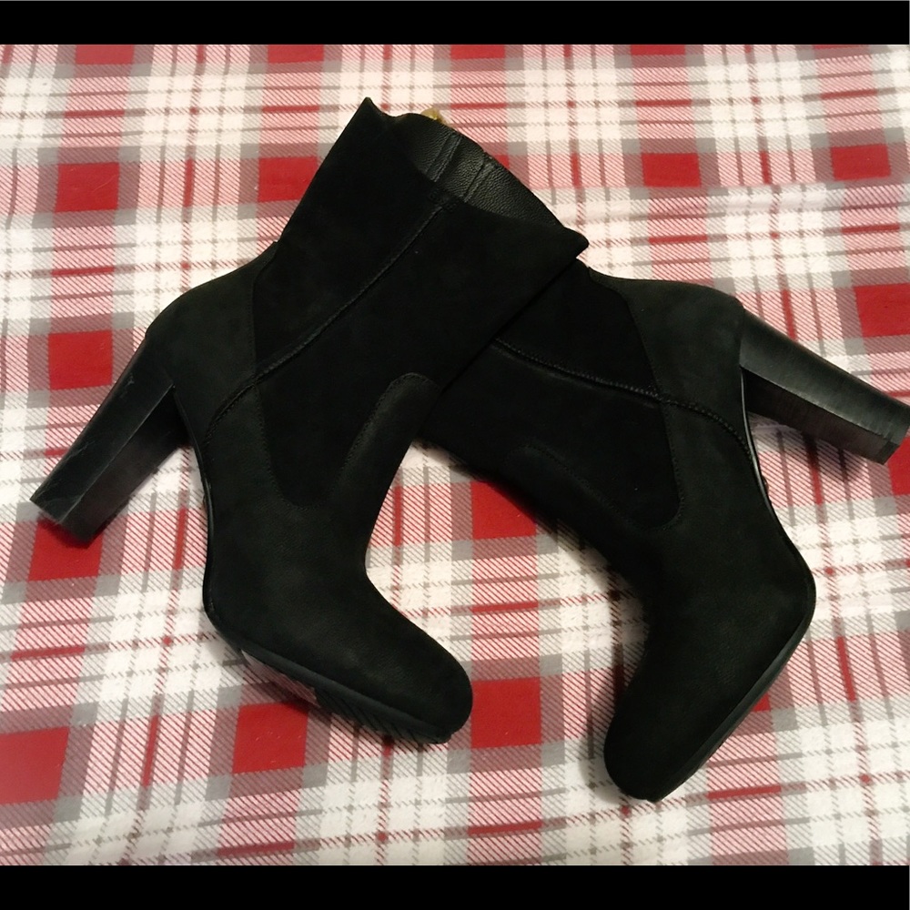 UGG W Athena Booties in Black